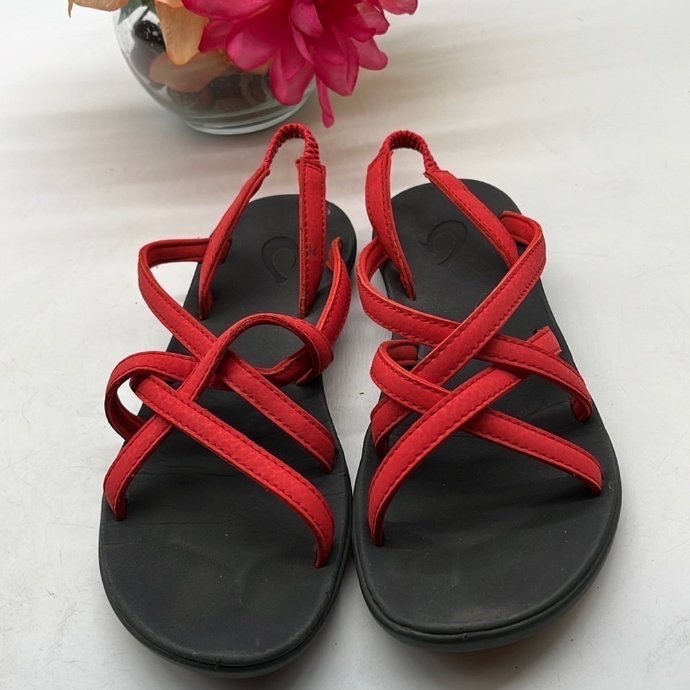 Olukai Kalupa Red Sandal Sz 3. MCS0707D